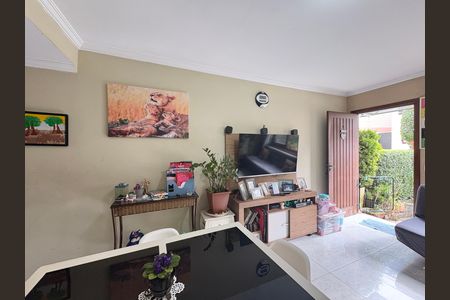 Casa de condomínio à venda com 100m², 2 quartos e 1 vagaSala