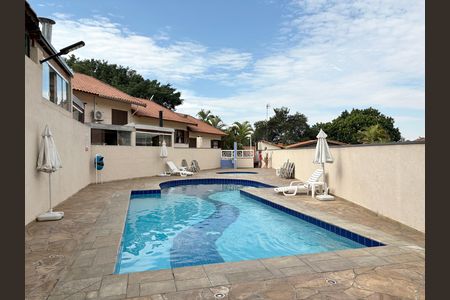 Casa de condomínio à venda com 100m², 2 quartos e 1 vagaÁrea comum - Piscina
