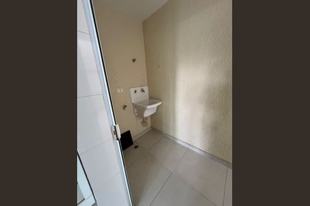 Área de serviço de casa de condomínio para alugar com 3 quartos, 100m² em Vila Gustavo, São Paulo