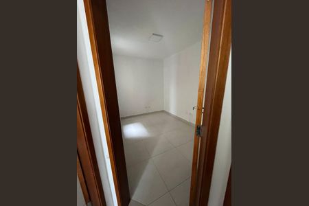 Quarto de casa de condomínio para alugar com 3 quartos, 100m² em Vila Gustavo, São Paulo