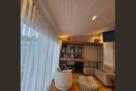 Foto 04 de casa de condomínio à venda com 3 quartos, 250m² em Parque dos Principes, São Paulo