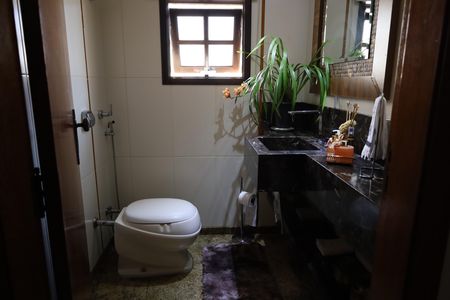 Casa à venda com 600m², 5 quartos e 7 vagasLavabo