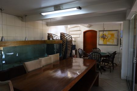 Casa à venda com 600m², 5 quartos e 7 vagasÁrea comum