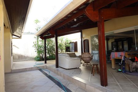 Casa à venda com 600m², 5 quartos e 7 vagasÁrea comum