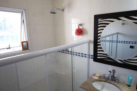 Casa à venda com 600m², 5 quartos e 7 vagasBanheiro social
