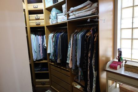 Casa à venda com 600m², 5 quartos e 7 vagasCloset da Suíte