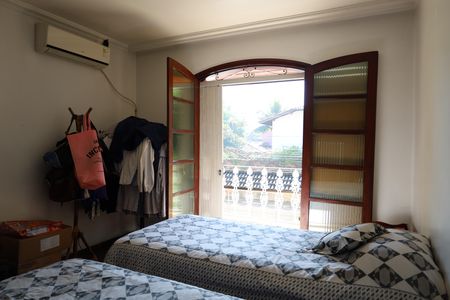 Casa à venda com 600m², 5 quartos e 7 vagasSuíte 2