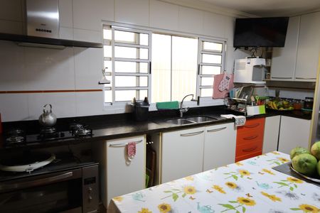 Casa à venda com 600m², 5 quartos e 7 vagasCozinha