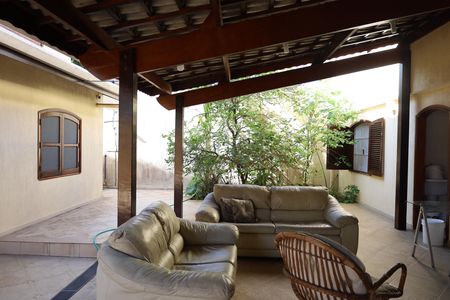 Casa à venda com 600m², 5 quartos e 7 vagasÁrea comum