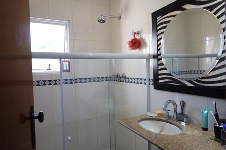Casa à venda com 600m², 5 quartos e 7 vagasBanheiro social