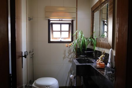 Casa à venda com 600m², 5 quartos e 7 vagasLavabo