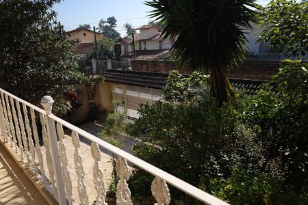 Casa à venda com 600m², 5 quartos e 7 vagasVaranda da Suíte 2