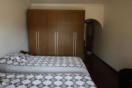 Casa à venda com 600m², 5 quartos e 7 vagasSuíte 2