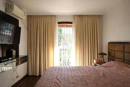 Casa à venda com 600m², 5 quartos e 7 vagasSuíte