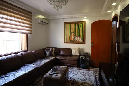 Casa à venda com 600m², 5 quartos e 7 vagasSala 2