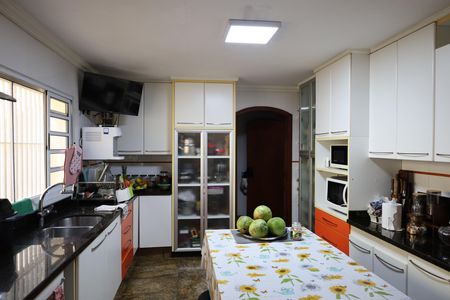 Casa à venda com 600m², 5 quartos e 7 vagasCozinha