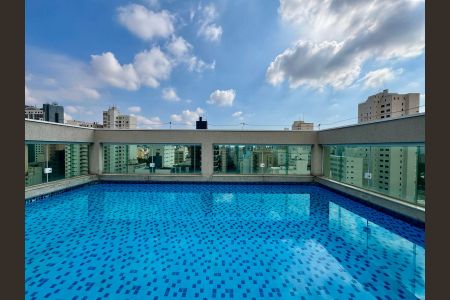 Apartamento à venda com 84m², 3 quartos e 2 vagas Apartamento à venda com 84m², 3 quartos e 2 vagasÁrea comum - Piscina