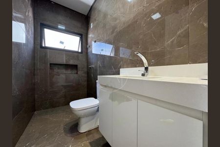 Casa de condomínio à venda com 220m², 3 quartos e 4 vagas