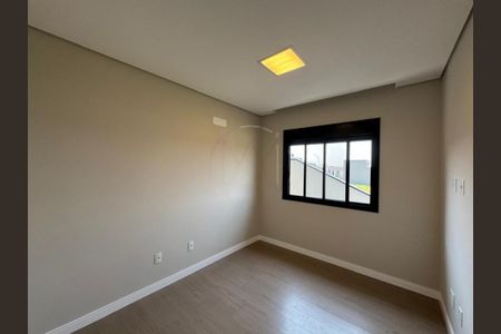 Casa de condomínio à venda com 222m², 3 quartos e 4 vagas