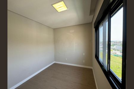 Casa de condomínio à venda com 222m², 3 quartos e 4 vagas
