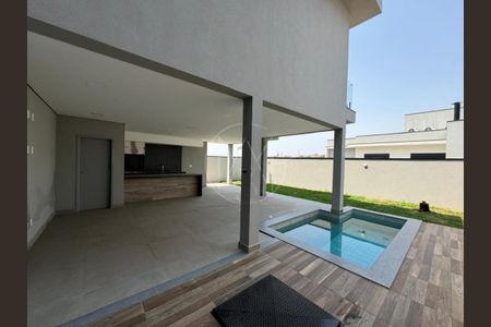 Casa de condomínio à venda com 222m², 3 quartos e 4 vagas