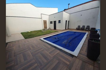 Casa à venda com 4 quartos, 375m² em Jardim Carlos Lourenço, Campinas