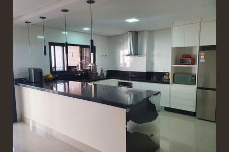 Casa à venda com 375m², 4 quartos e 3 vagas