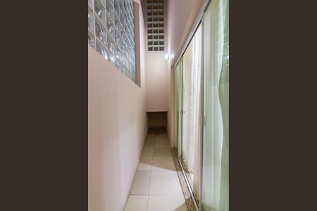 Casa à venda com 240m², 3 quartos e 3 vagas Casa à venda com 240m², 3 quartos e 3 vagasJardim