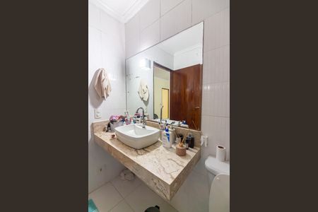 Casa à venda com 240m², 3 quartos e 3 vagas Casa à venda com 240m², 3 quartos e 3 vagasBanheiro da Suíte