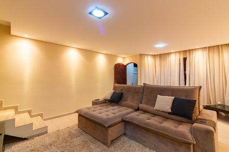 Sala  de casa à venda com 3 quartos, 240m² em Vila Lageado, Osasco