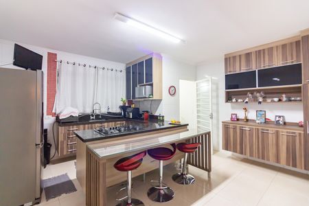 Casa à venda com 240m², 3 quartos e 3 vagas Casa à venda com 240m², 3 quartos e 3 vagasCozinha