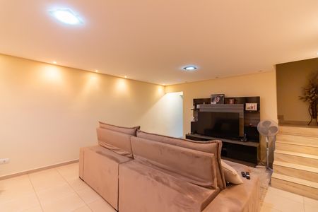 Sala  de casa à venda com 3 quartos, 240m² em Vila Lageado, Osasco