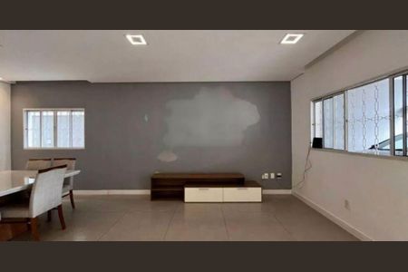 Casa à venda com 3 quartos, 200m² em Jardim Ipaussurama, Campinas