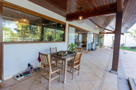 Casa de condomínio à venda com 576m², 3 quartos e 4 vagas Casa de condomínio à venda com 576m², 3 quartos e 4 vagasFoto 07