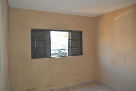 Casa para alugar com 120m², 2 quartos e 2 vagasQuarto 1