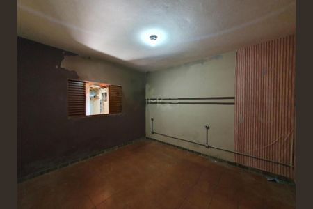 Casa à venda com 239m², 4 quartos e 2 vagas