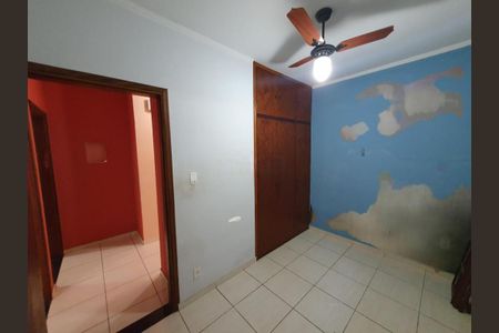 Casa à venda com 239m², 4 quartos e 2 vagas