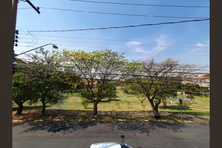 Casa à venda com 239m², 4 quartos e 2 vagas