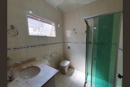 Casa à venda com 239m², 4 quartos e 2 vagas