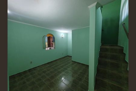 Casa à venda com 239m², 4 quartos e 2 vagas