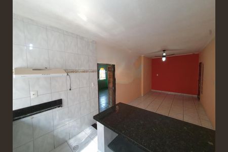 Casa à venda com 239m², 4 quartos e 2 vagas