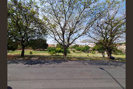 Casa à venda com 239m², 4 quartos e 2 vagas