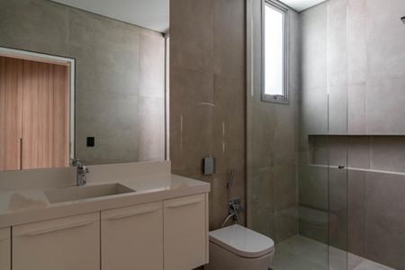 Casa de condomínio à venda com 602m², 5 quartos e 6 vagas