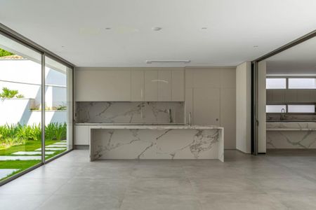 Casa de condomínio à venda com 602m², 5 quartos e 6 vagas