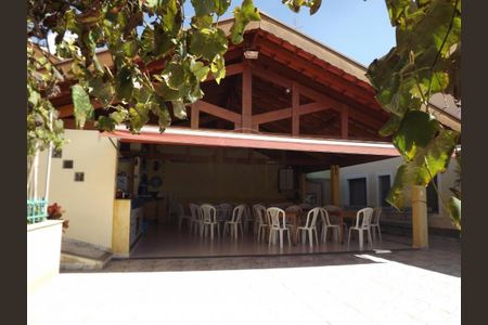 Casa à venda com 4 quartos, 293m² em Jardim Quarto Centenário, Campinas