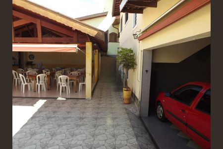 Casa à venda com 4 quartos, 293m² em Jardim Quarto Centenário, Campinas