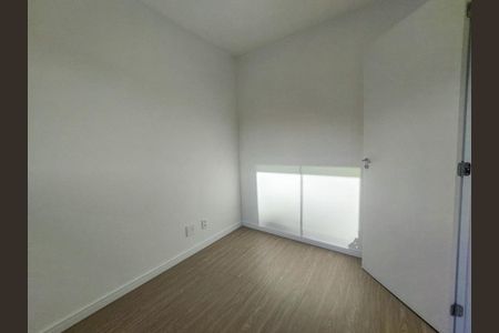 Quarto 1 de apartamento para alugar com 2 quartos, 38m² em Jardim São Luís, São Paulo