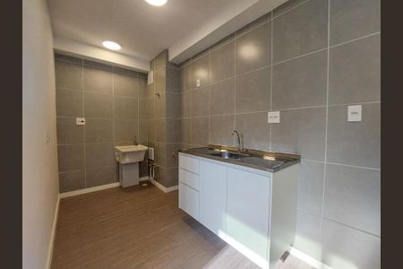 Apartamento para alugar com 38m², 2 quartos e sem vaga Apartamento para alugar com 38m², 2 quartos e sem vagaCozinha e Área de Serviço