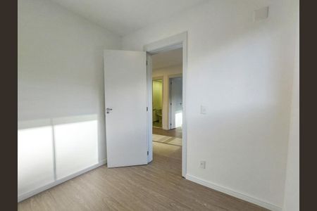 Quarto 1 de apartamento para alugar com 2 quartos, 38m² em Jardim São Luís, São Paulo