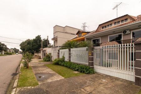 Casa à venda com 217m², 4 quartos e 3 vagasFachada